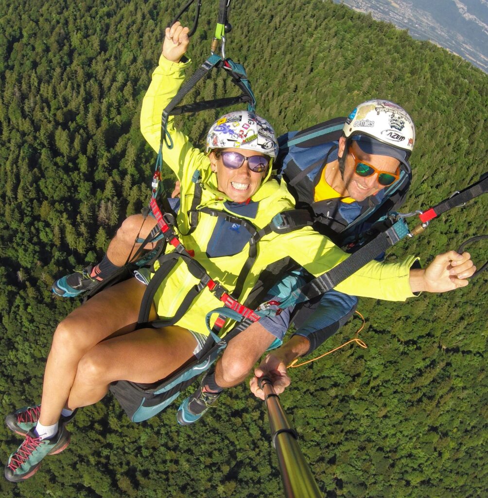 Stage de parapente à Aix-les-Bains et Aiguebelette près de Lyon avec Plein Ciel Parapente. Formation adaptée pour débutants et progression technique.